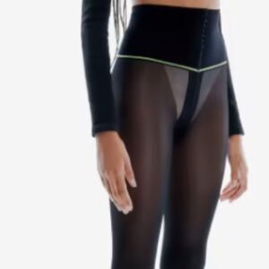 Sheertex Classic Sheer Rip-Resist Tights Black Medium New With Tags